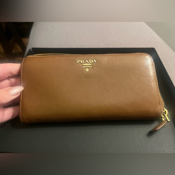 Prada beige large zippy wallet - Picture 1 of 12